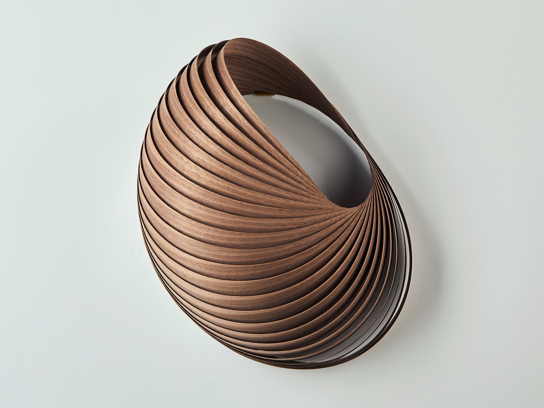 מנורת קיר צדף